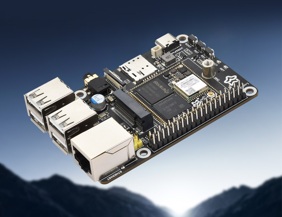 Luckfox Pico Pi 介绍图,放置在深色背景下